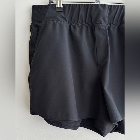 90 Degree by Reflex Black Running Shorts, Size XL - Picture 5 of 16